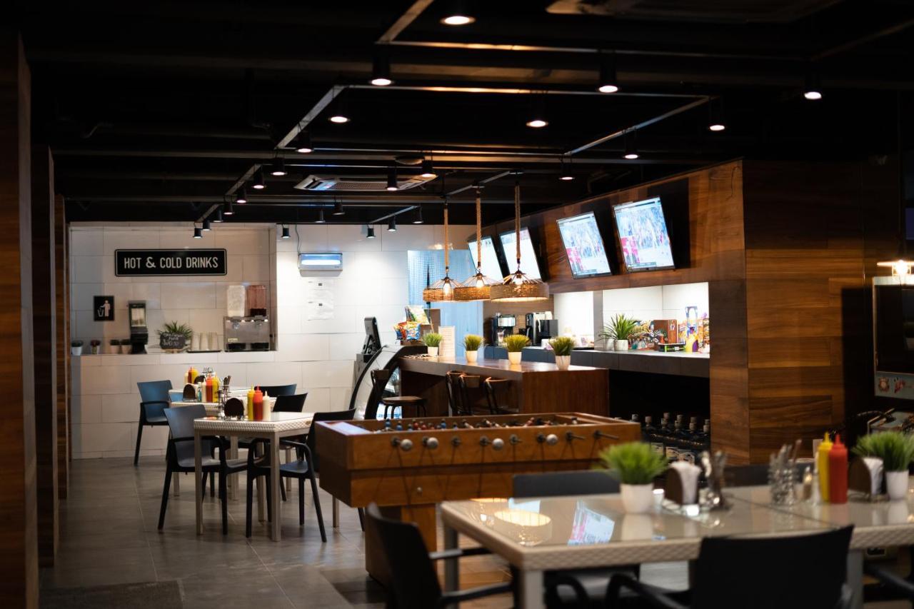 Campus Merida Aparthotel Экстерьер фото