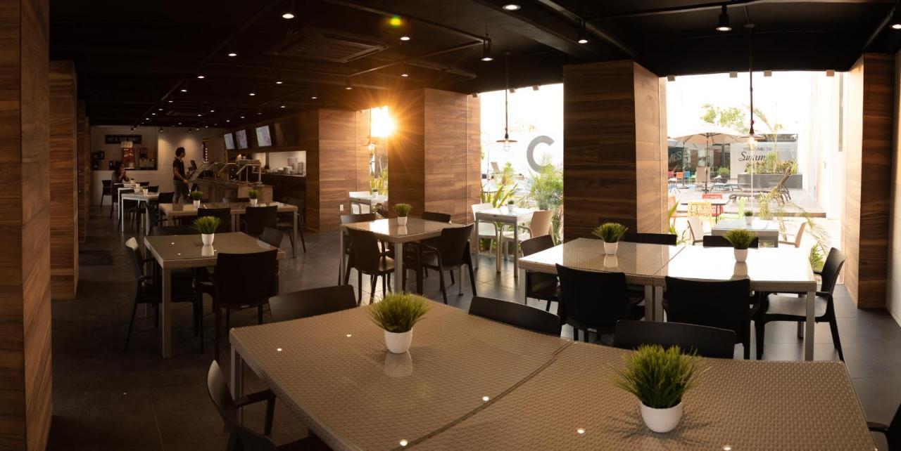 Campus Merida Aparthotel Экстерьер фото